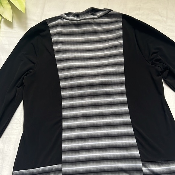 NWT Cleo Petite Cowl Neck Multicolor Tunic - Picture 6 of 7